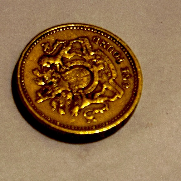 1983 ~ 1 British Pound VF- - Picture 4 of 5